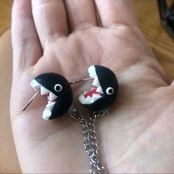 Chain Chomp Super Mario earrings - Picture 3 of 4